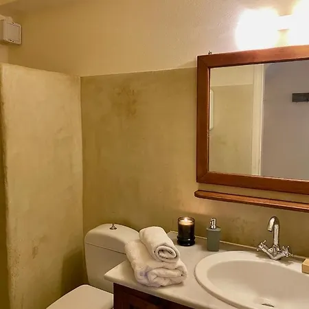 度假居 Charming Stone - Minutes From Port Vourkárion